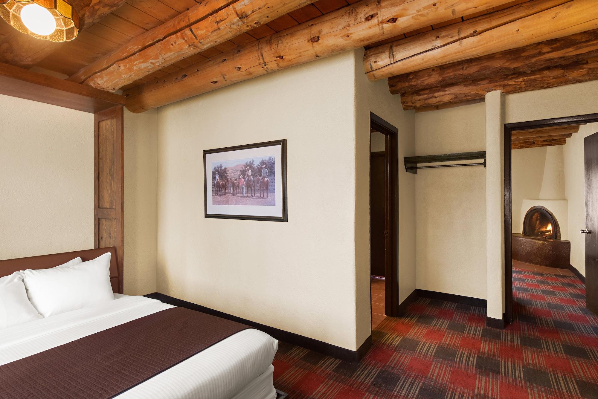 Sagebrush Inn&Suites Taos Exterior foto